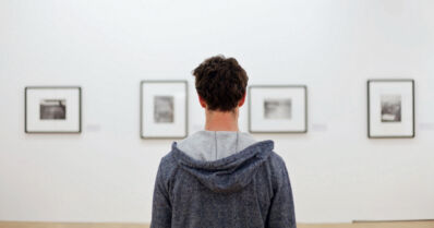 Museovirasto jakoi yli puoli miljoonaa euroa näyttelyihin – avustuksia jaettiin 441 taiteilijan palkkioihin