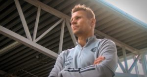 HJK teki rajun ratkaisun – päävalmentaja Toni Koskela sai potkut