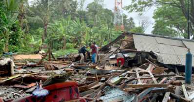 Indonesian tsunamin uhriluku nousee – suomalaisten matkailijoiden tilannetta selvitetään