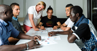 Suomessa syntyneitä toisen polven ulkomaalaistaustaisia on nyt yli 100 000 – ”He ovat valtaosin vielä nuoria”