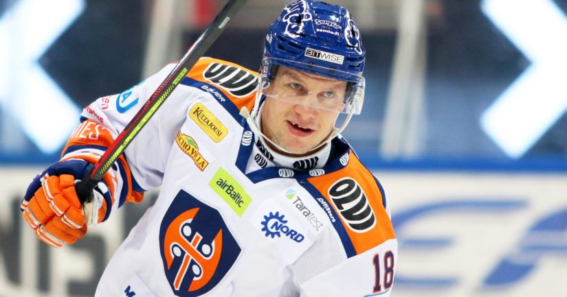 Tuukka Mäntylä on Tapparan mies satojen liigaotteluiden kokemuksella.