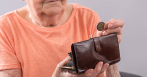 Varkaat tekeytyvät valeläheteiksi – ”Uhreiksi on valikoitu ikäihmisiä”