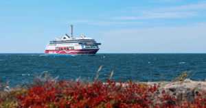 Viking Grace ajoi karille Maarianhaminan edustalla – matkustajilla ei ole vaaraa
